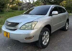 Toyota Harrier 2005 Silver