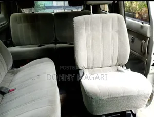 Toyota Noah 2001 Silver