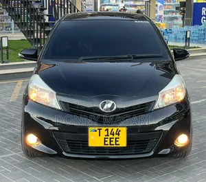 Toyota Vitz 2013 Black