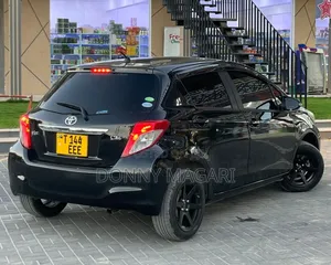 Toyota Vitz 2013 Black