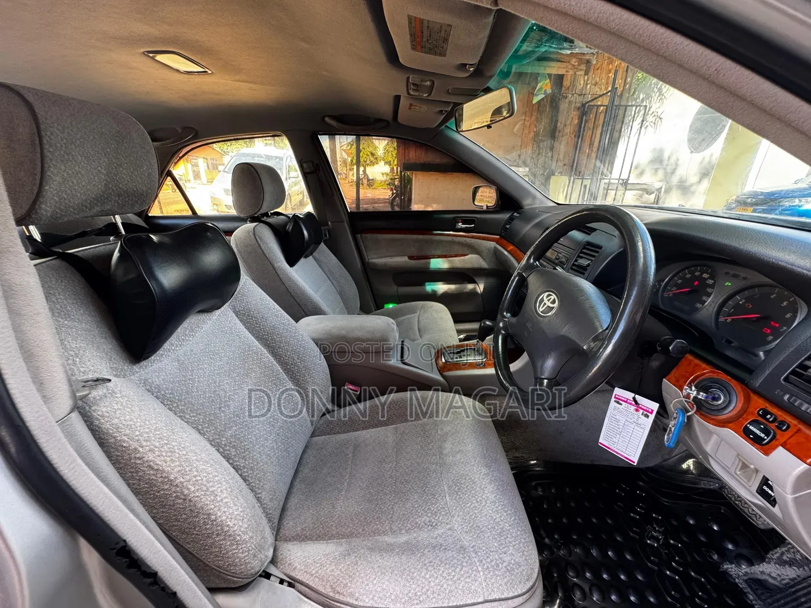 Toyota Mark II 2004 Silver