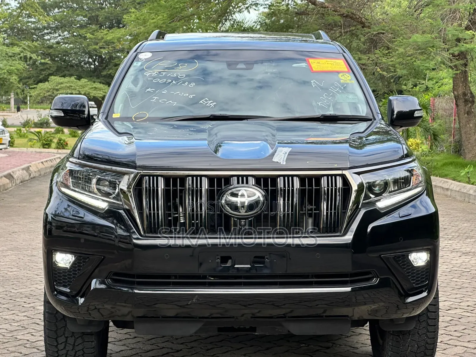 Toyota Land Cruiser Prado 2.7 2023 Black