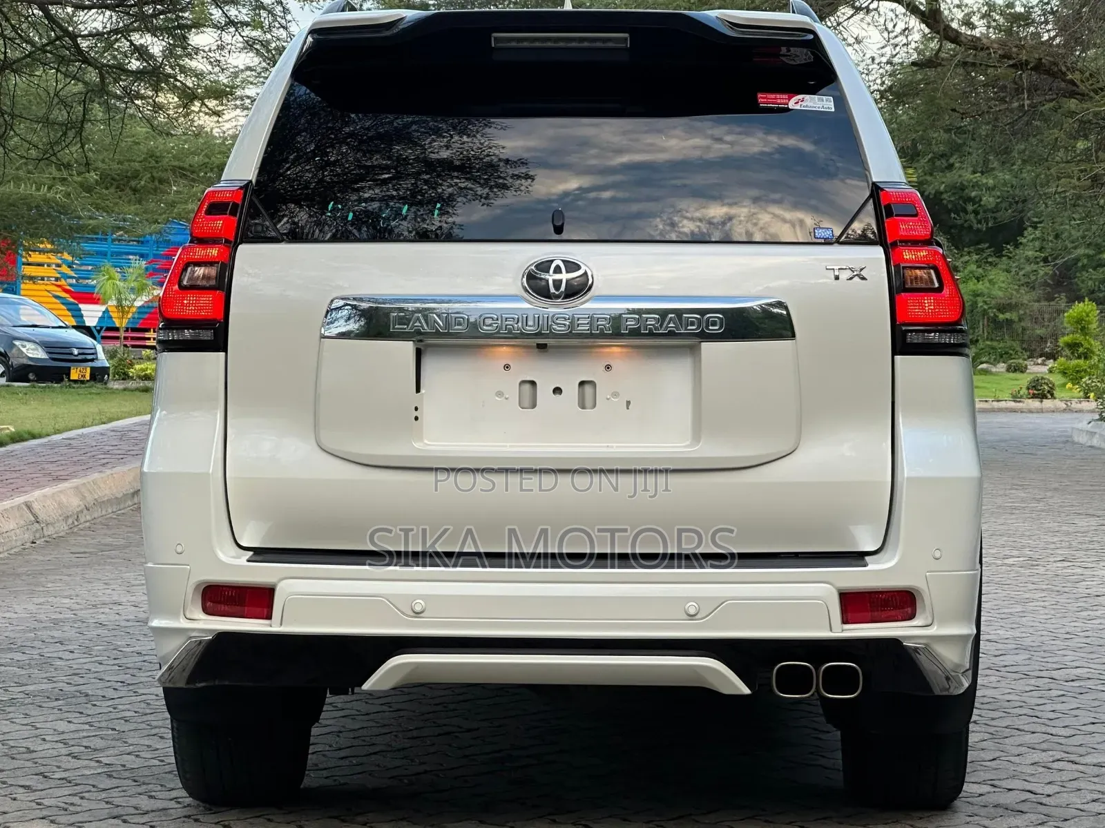 Toyota Land Cruiser Prado 2.7 2023 White