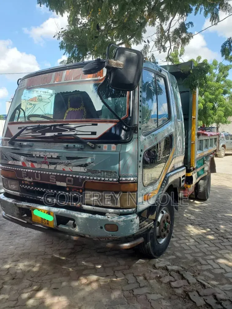 Fuso Tipa Tipper 6d17