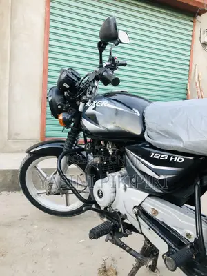 New Bajaj Boxer 125 2025 Black