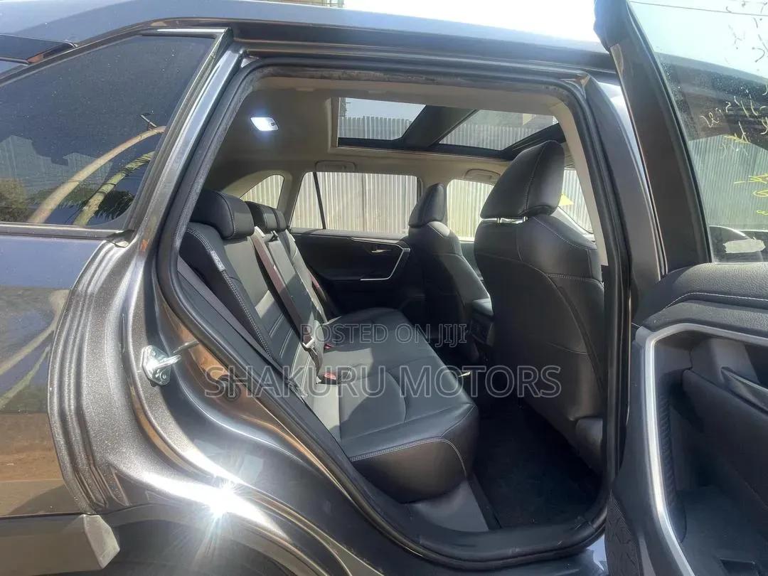Toyota RAV4 2020 Gray