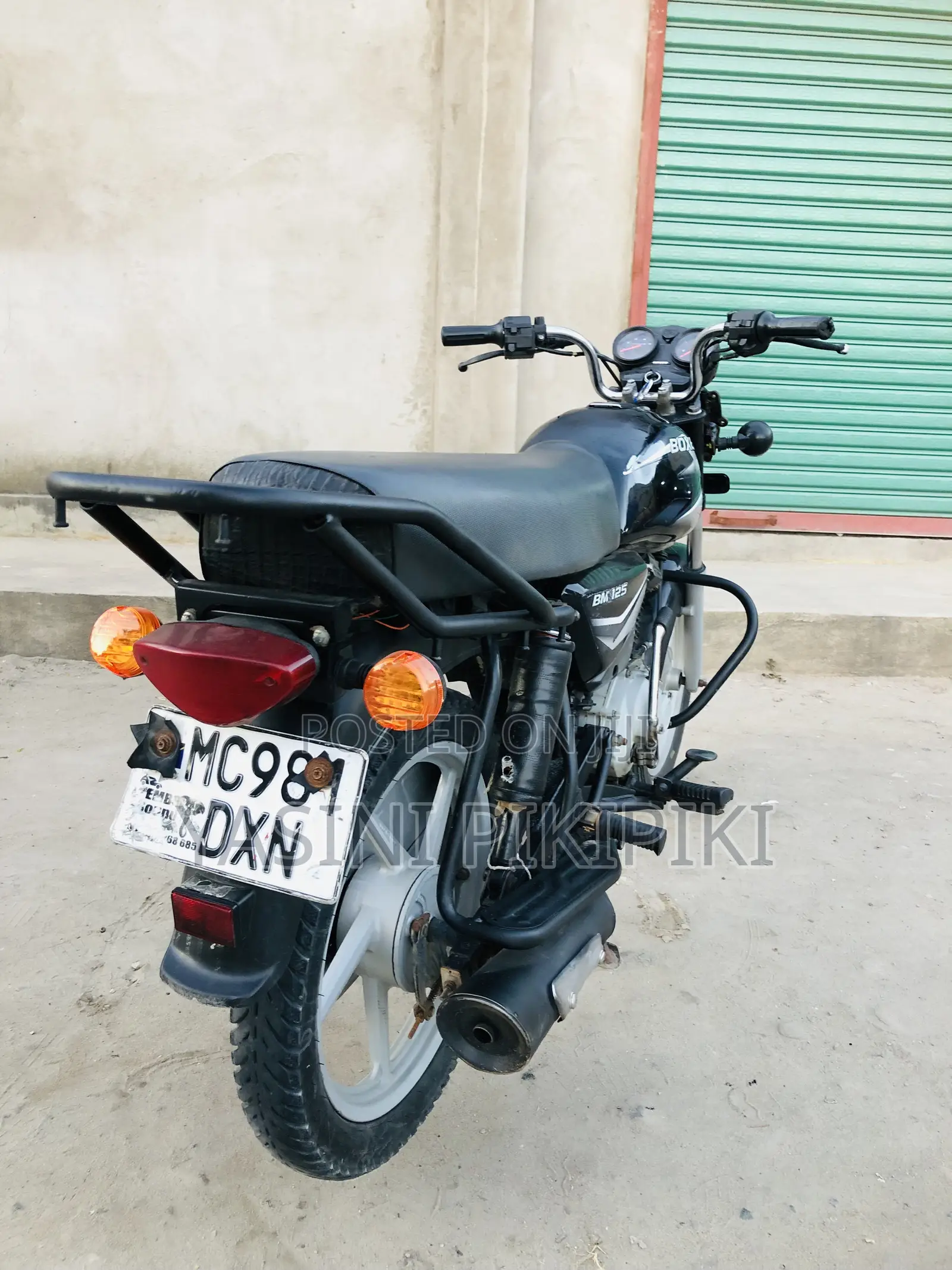 Bajaj Boxer 125 2025 Black