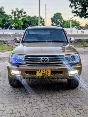 Toyota Land Cruiser 2003 Gold