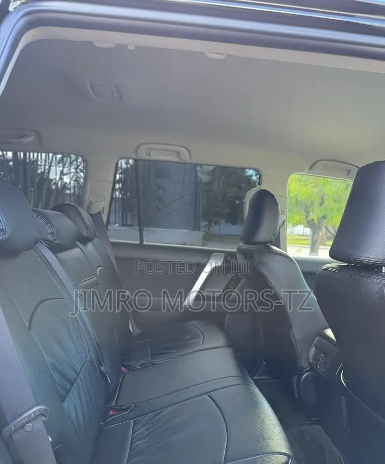 Toyota Land Cruiser Prado 2021 Black