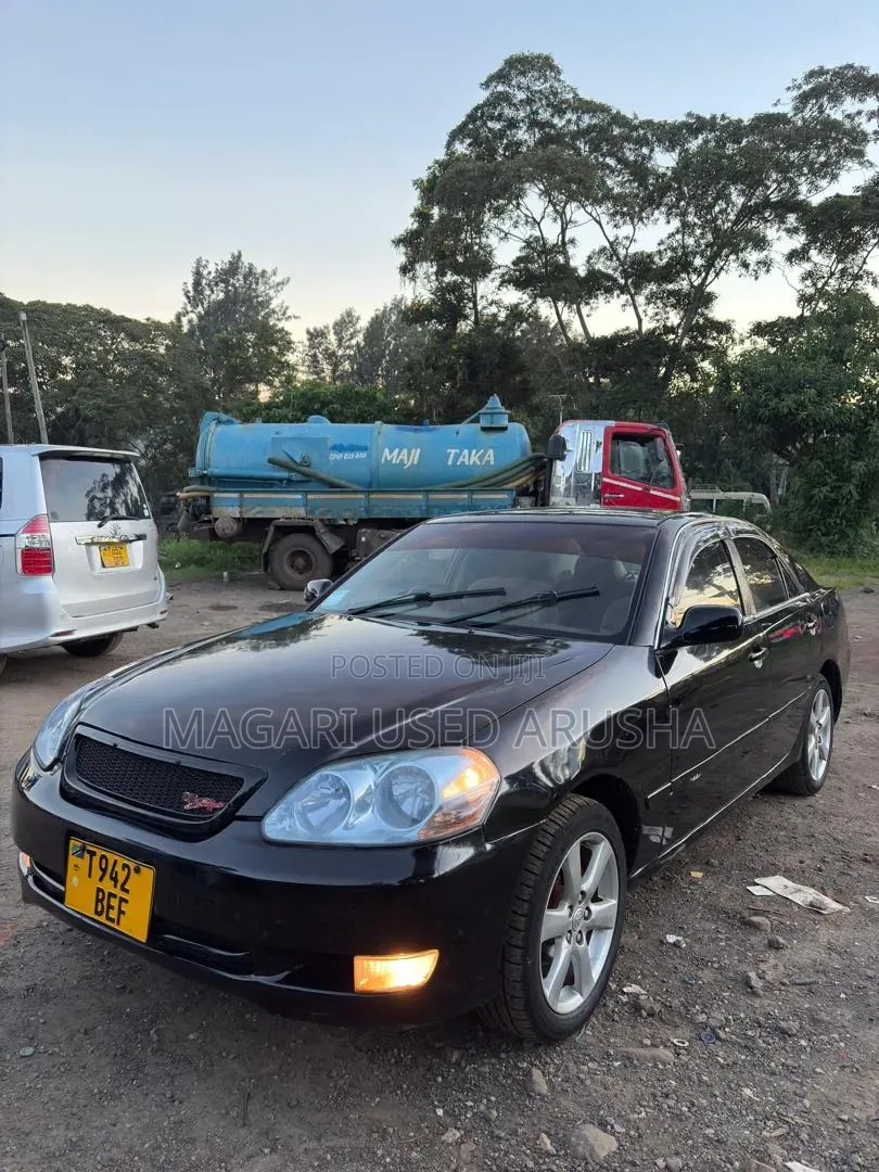 Toyota Mark II 2001 Black