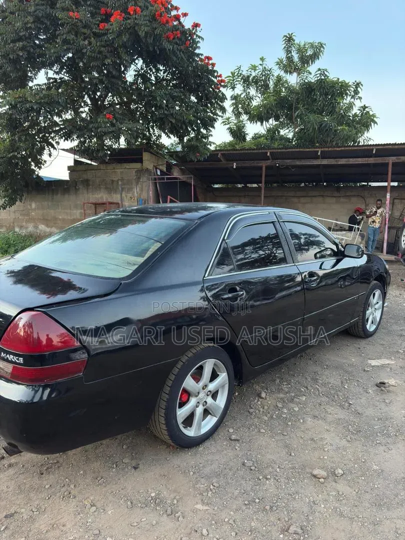 Toyota Mark II 2001 Black