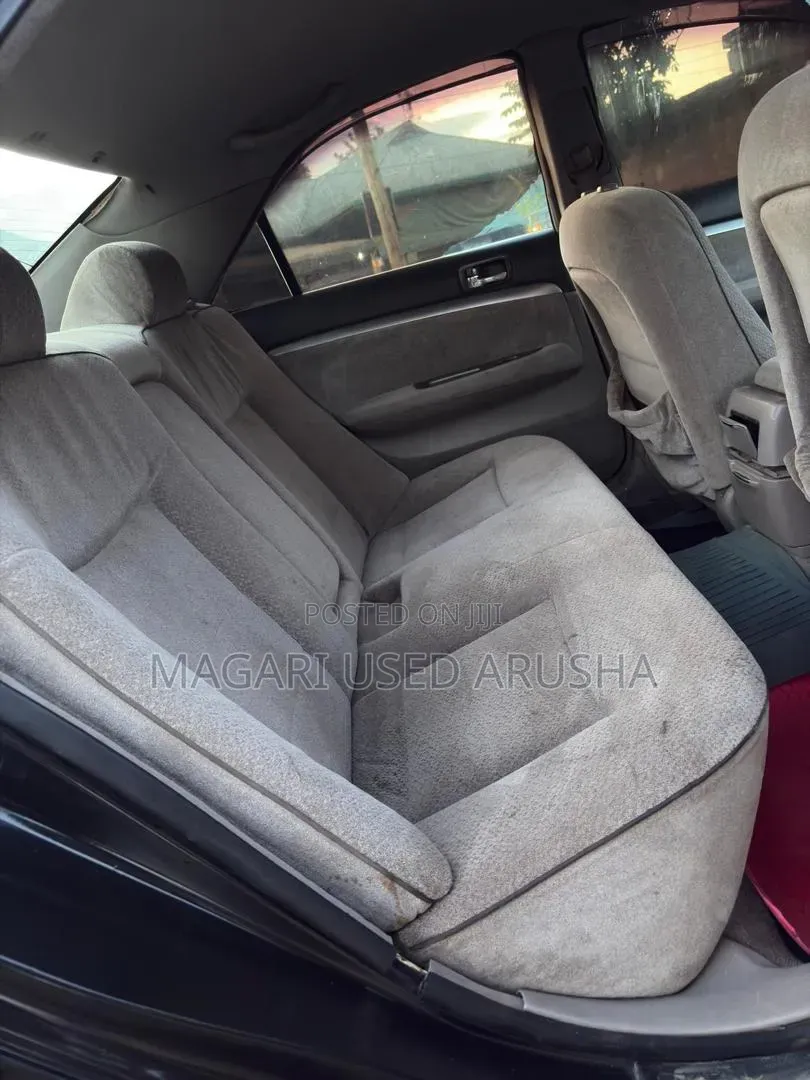 Toyota Mark II 2001 Black