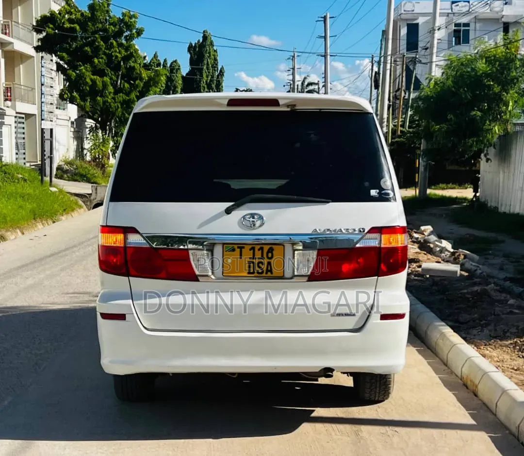 Toyota Alphard 2004 White