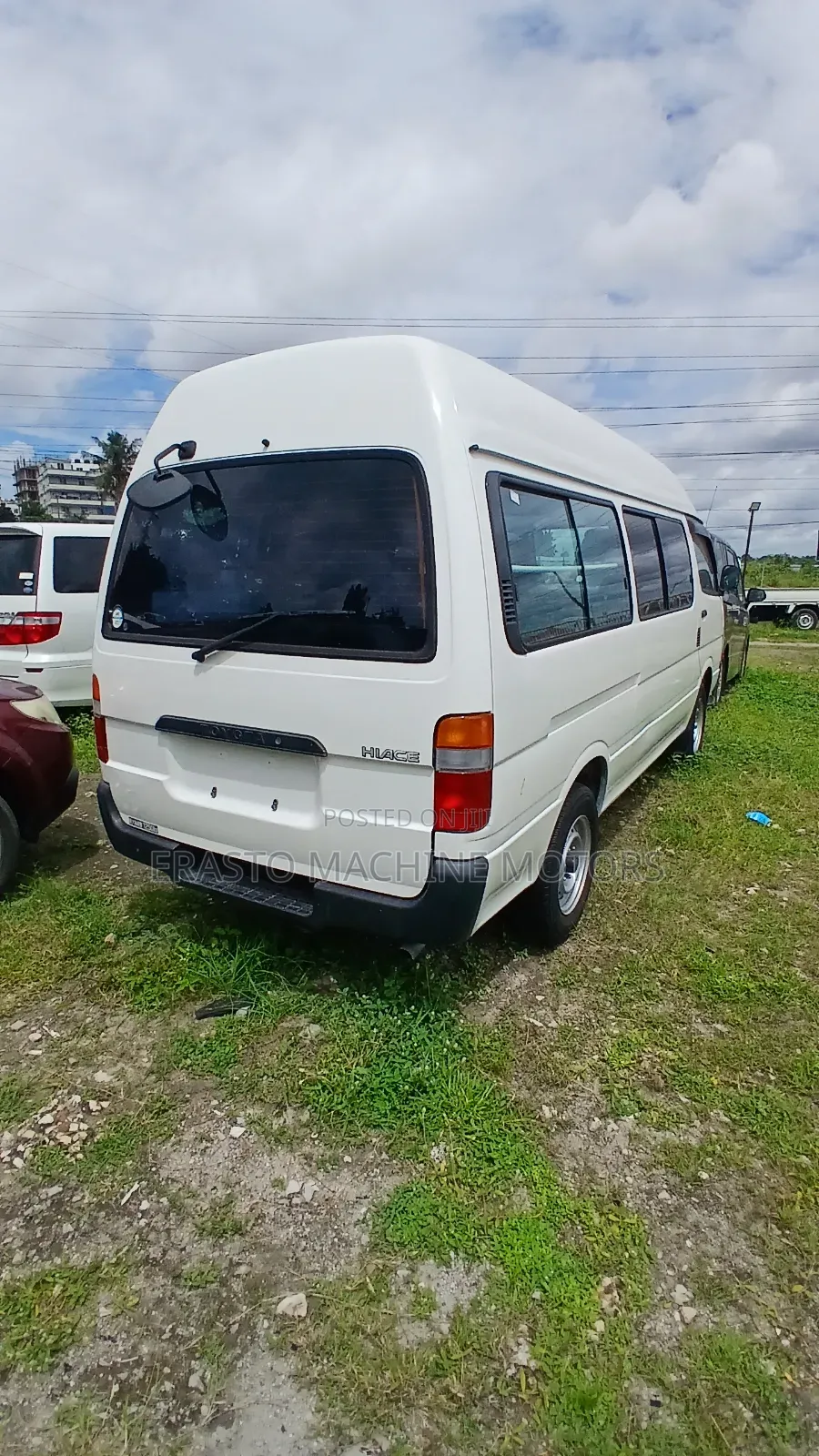 Toyota HiAce 2002 White