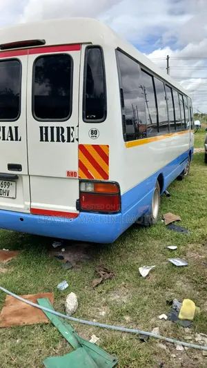 Toyota Coaster 1999 White