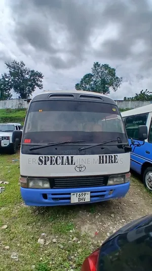 Toyota Coaster 1999 White