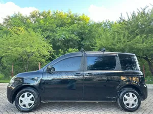 Toyota Sienta 2006 Black
