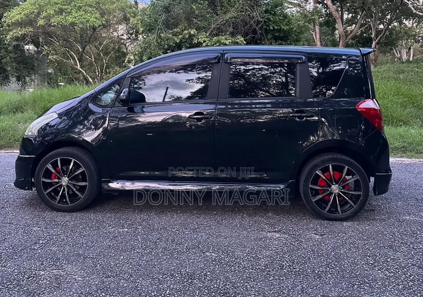 Toyota Ractis 2007 Black