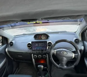 Toyota IST 2005 Silver