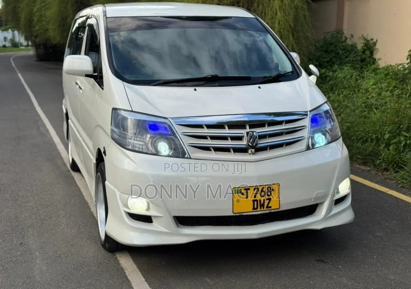 Toyota Alphard 2006 White