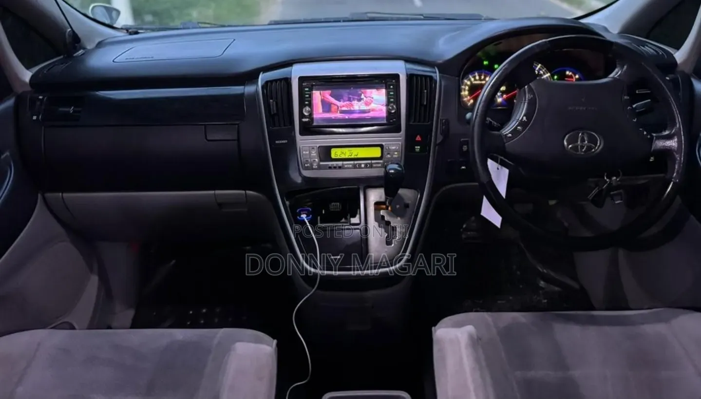 Toyota Alphard 2006 White