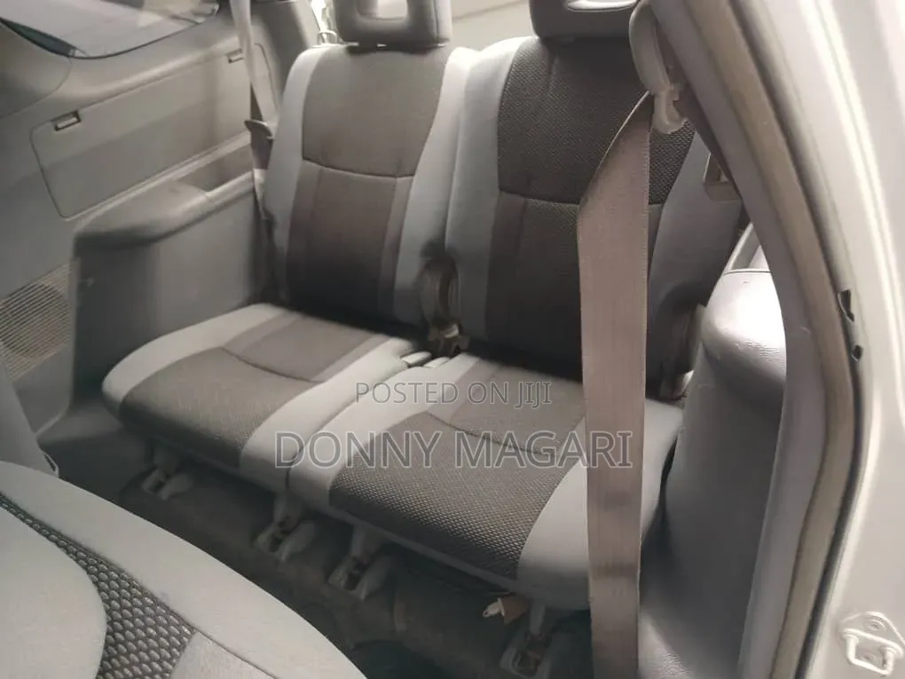 Toyota RAV4 2004 Silver