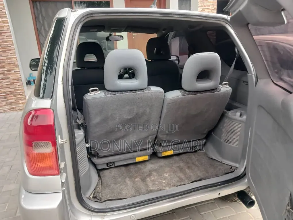Toyota RAV4 2004 Silver