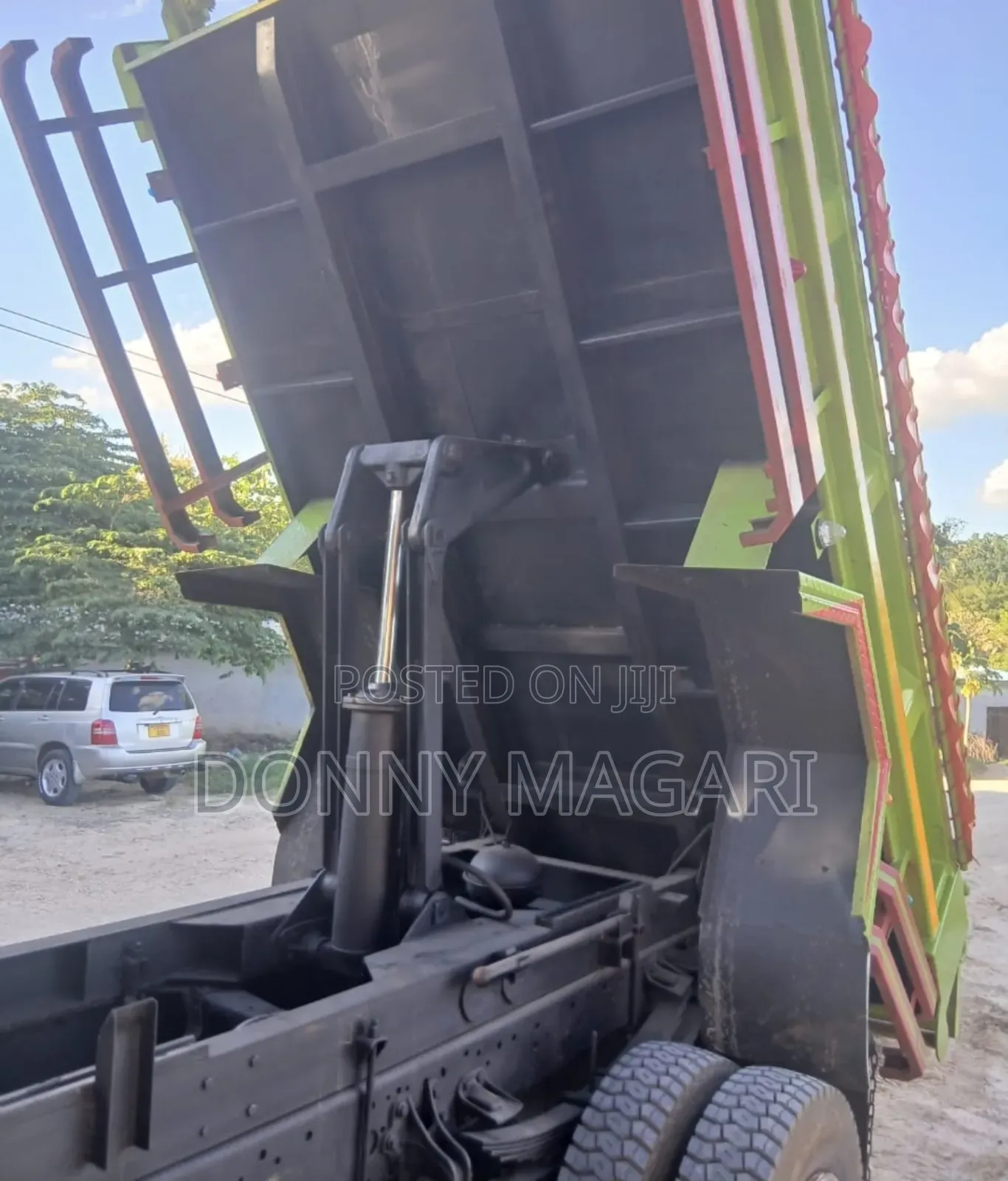 Mitsubishi Fuso Tipper