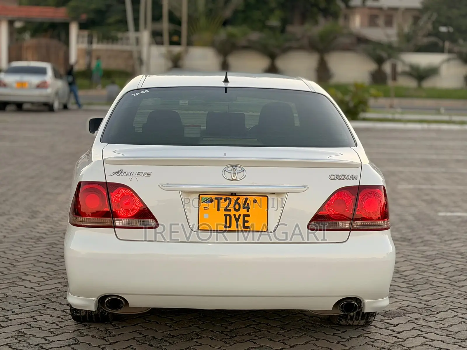 Toyota Crown Royale 2005 White