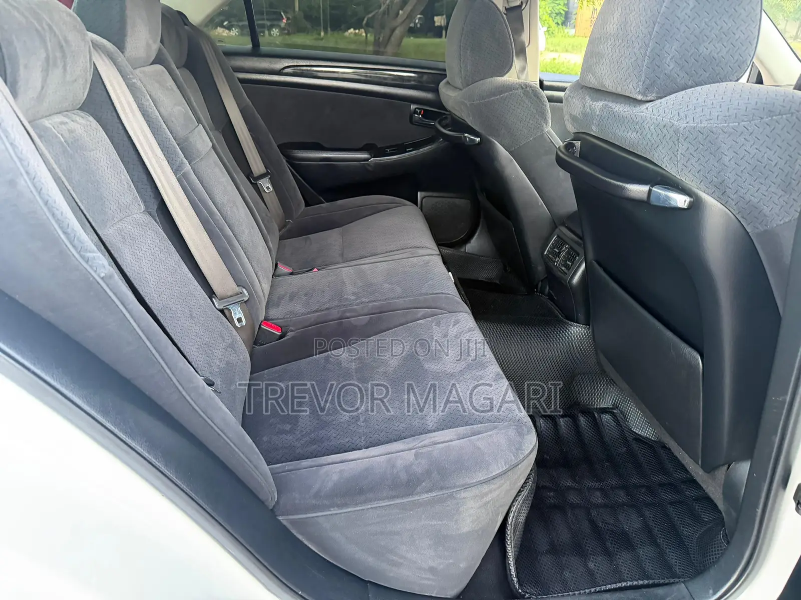 Toyota Crown Royale 2005 White