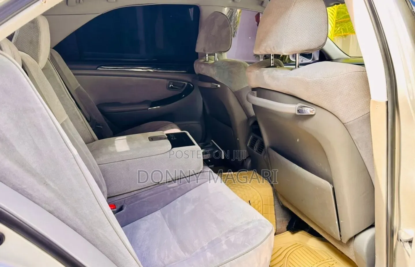 Toyota Crown 2006 Silver