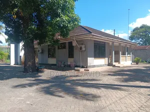 Plot for Sale at Regent Estate