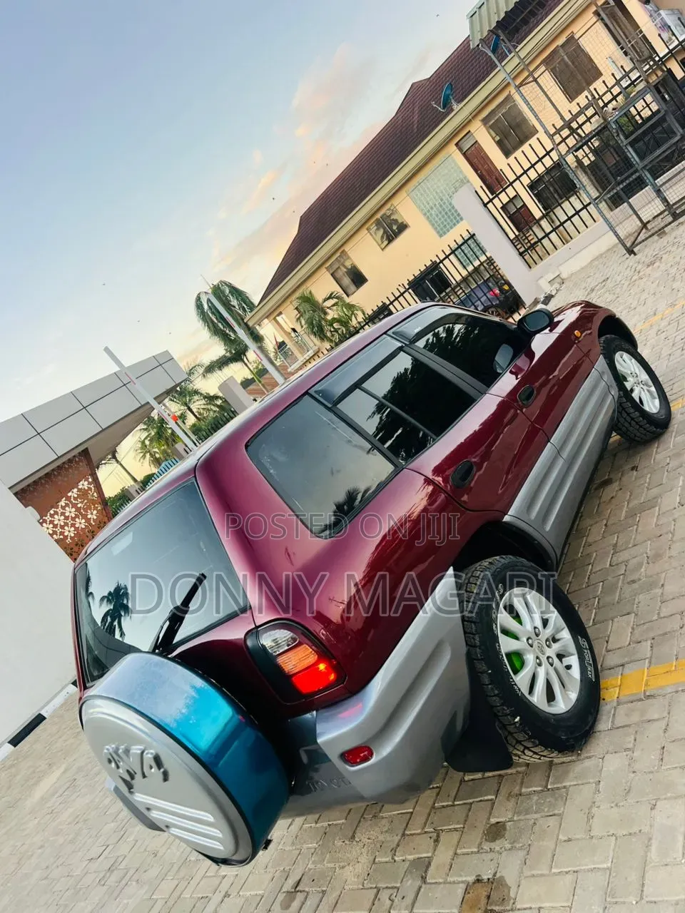 Toyota RAV4 2001 Maroon