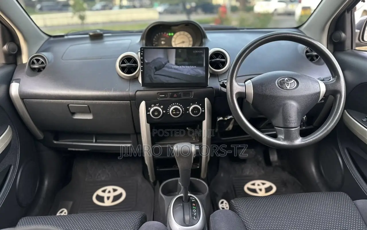 Toyota IST 2005 Gray