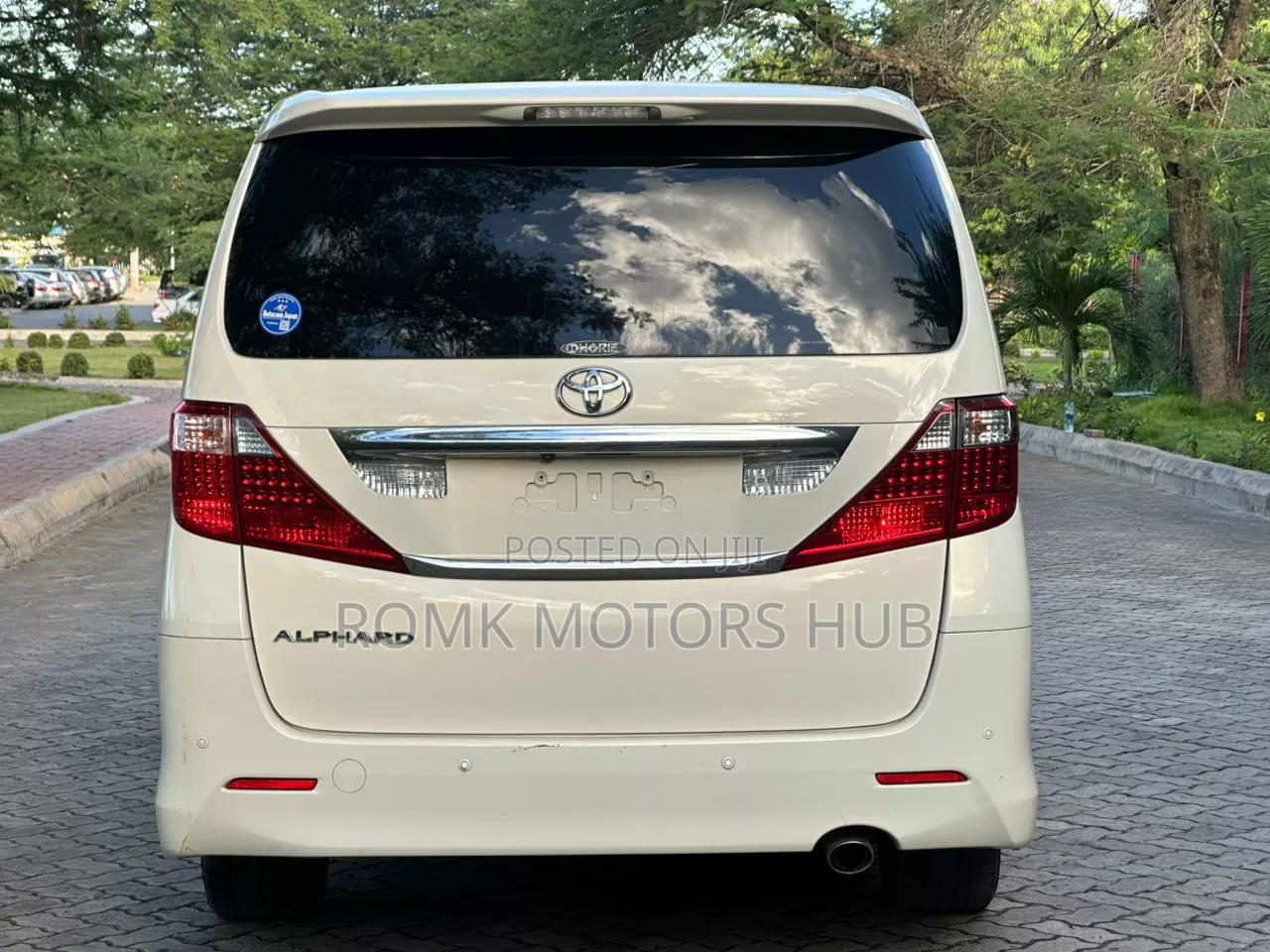 Toyota Alphard 2010 White