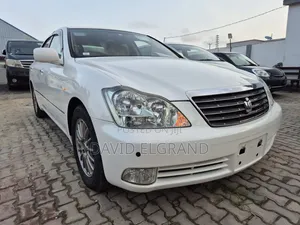 Toyota Crown 2004 White