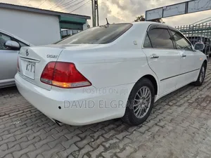 Toyota Crown 2004 White