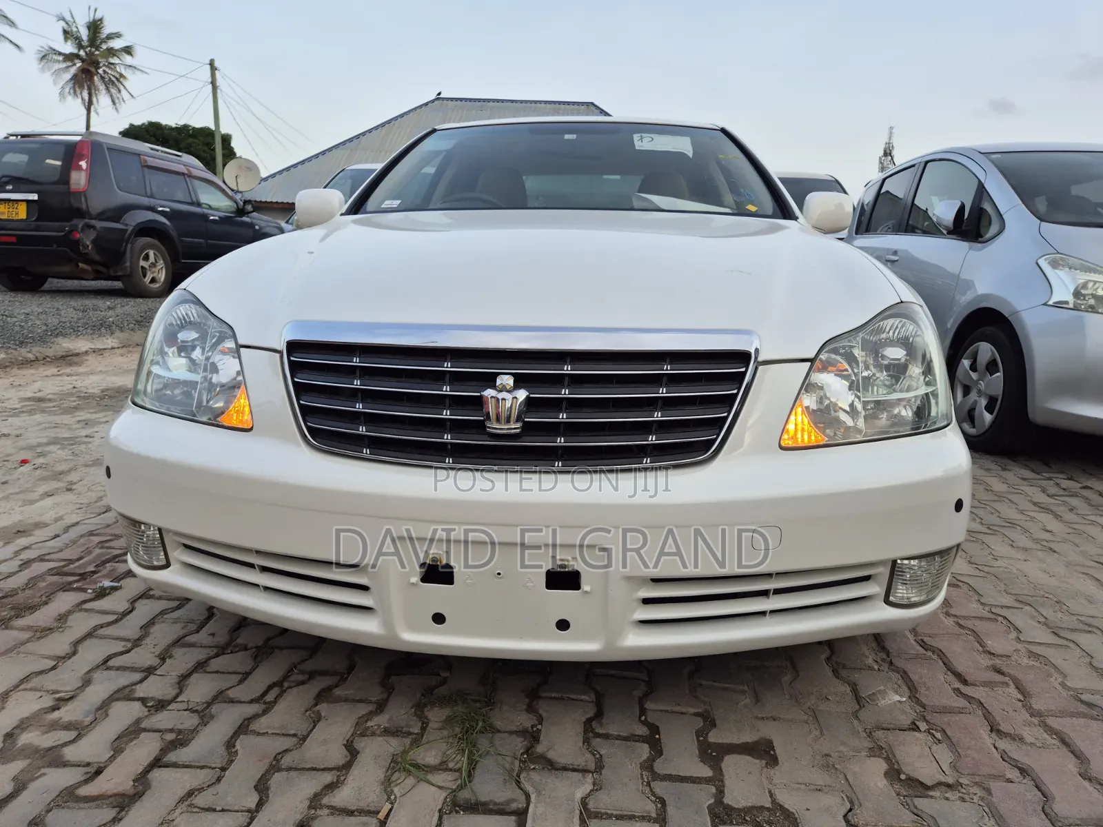 Toyota Crown 2004 White