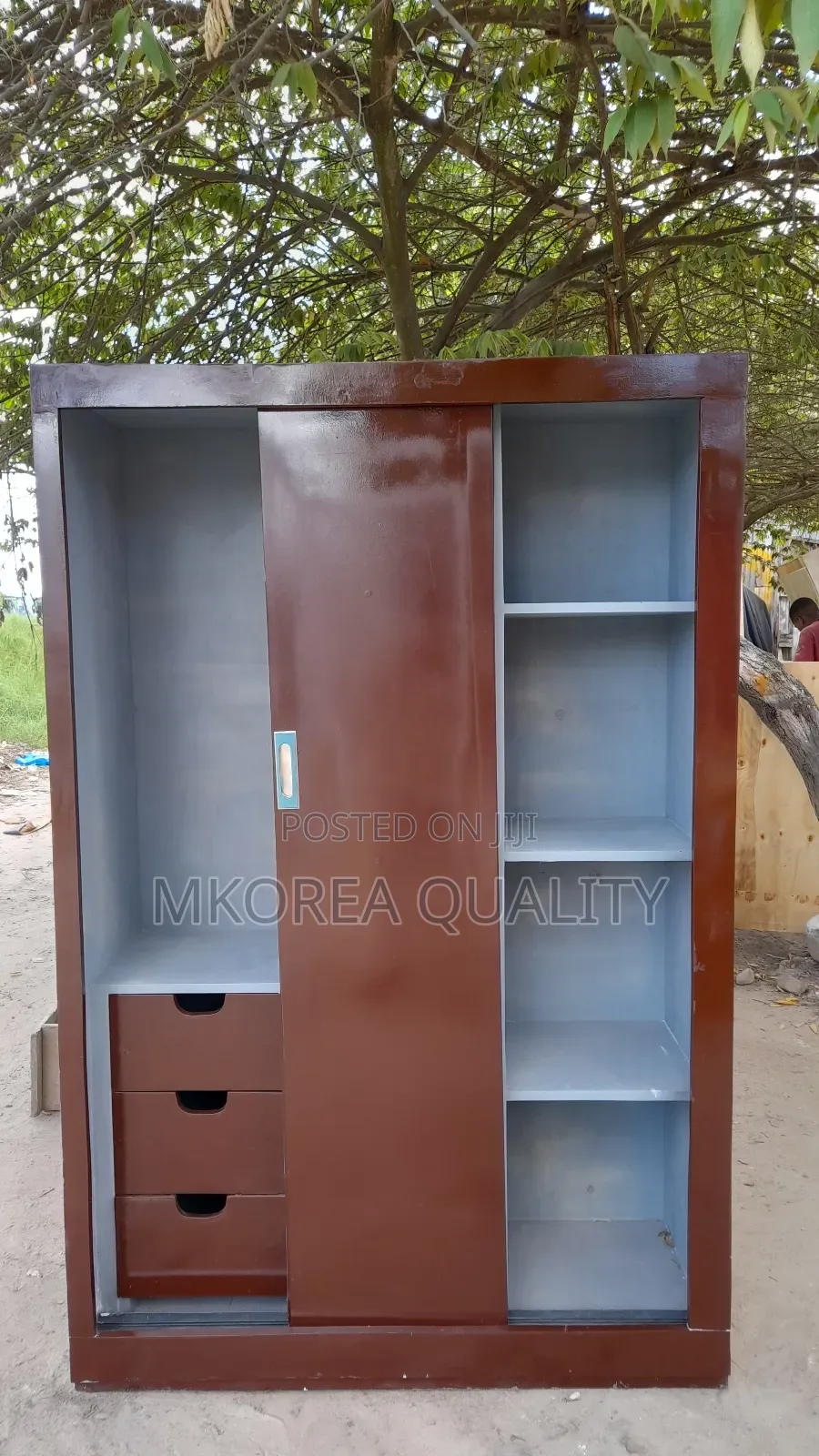 Wardrobe Sliding Doors /Kabati Ya Nguo Ya Kuslide