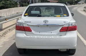 Toyota Premio 2008 White