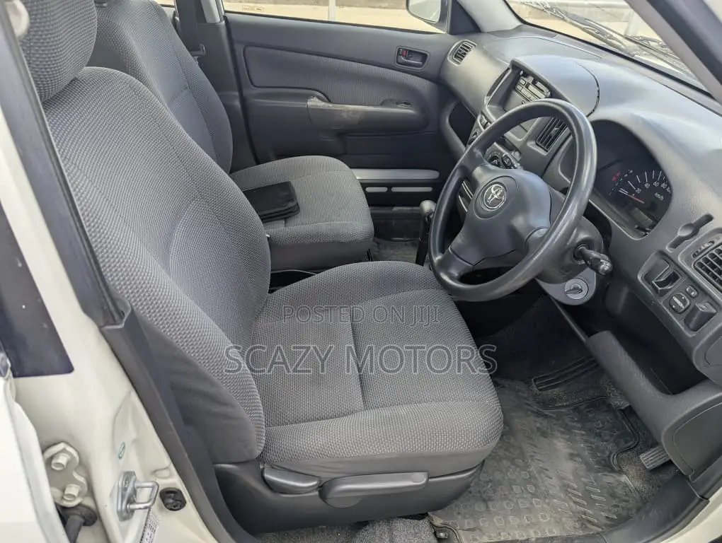 Toyota Succeed 2005 White