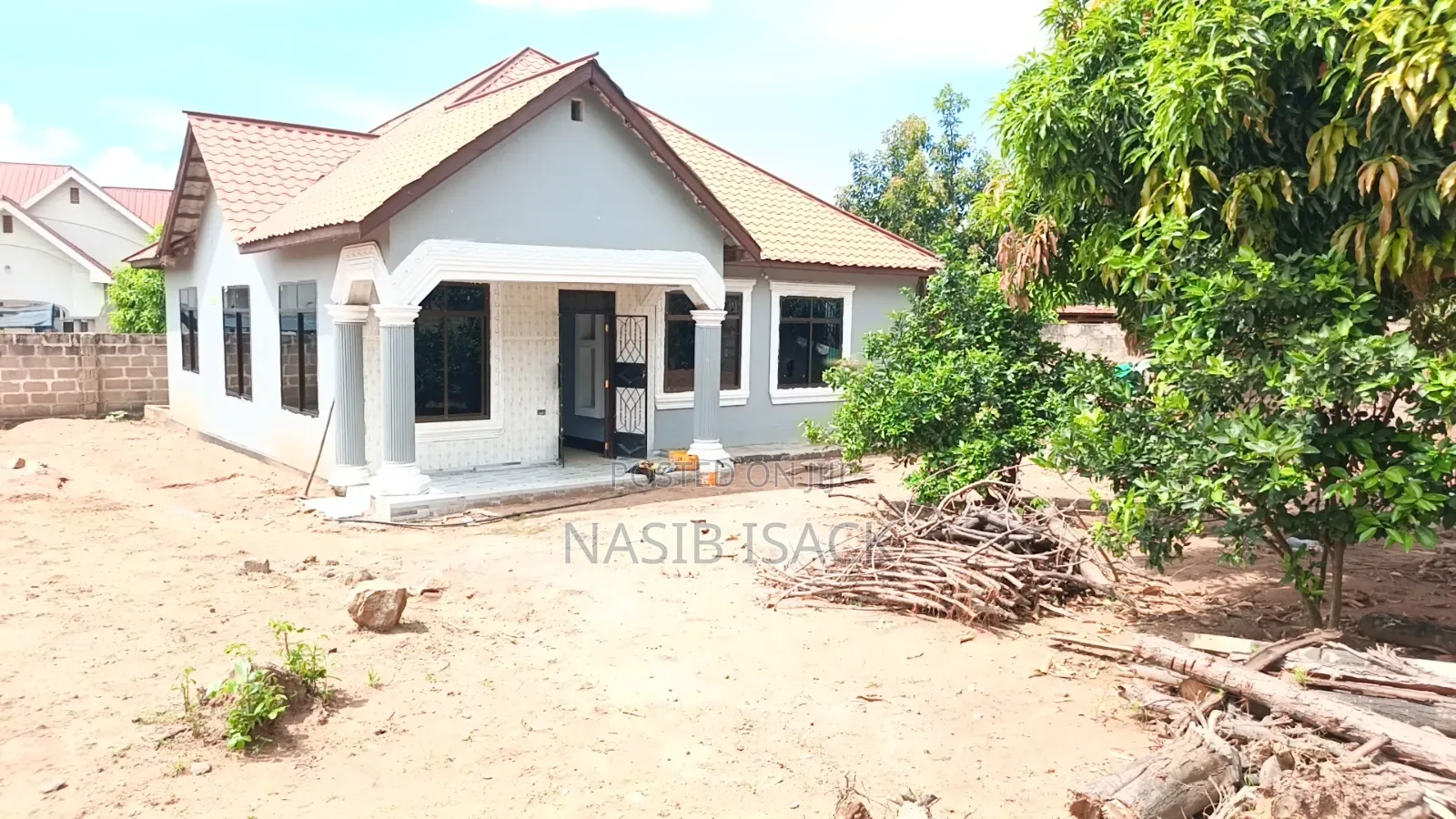 Furnished 3bdrm House in Mkolani for sale