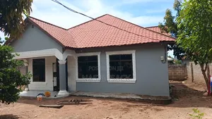 Furnished 3bdrm House in Mkolani for sale