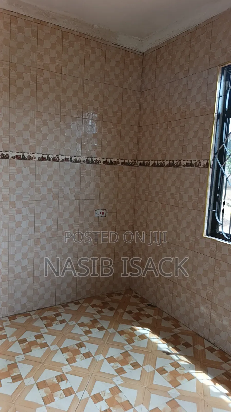 Furnished 3bdrm House in Mkolani for sale