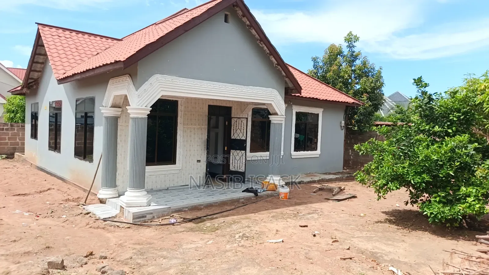 Furnished 3bdrm House in Mkolani for sale