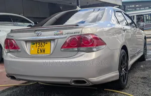 Toyota Crown 2009 Silver