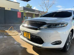 Toyota Harrier 2015 White