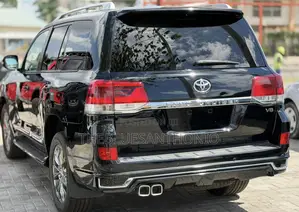 Toyota Land Cruiser 2022 Black
