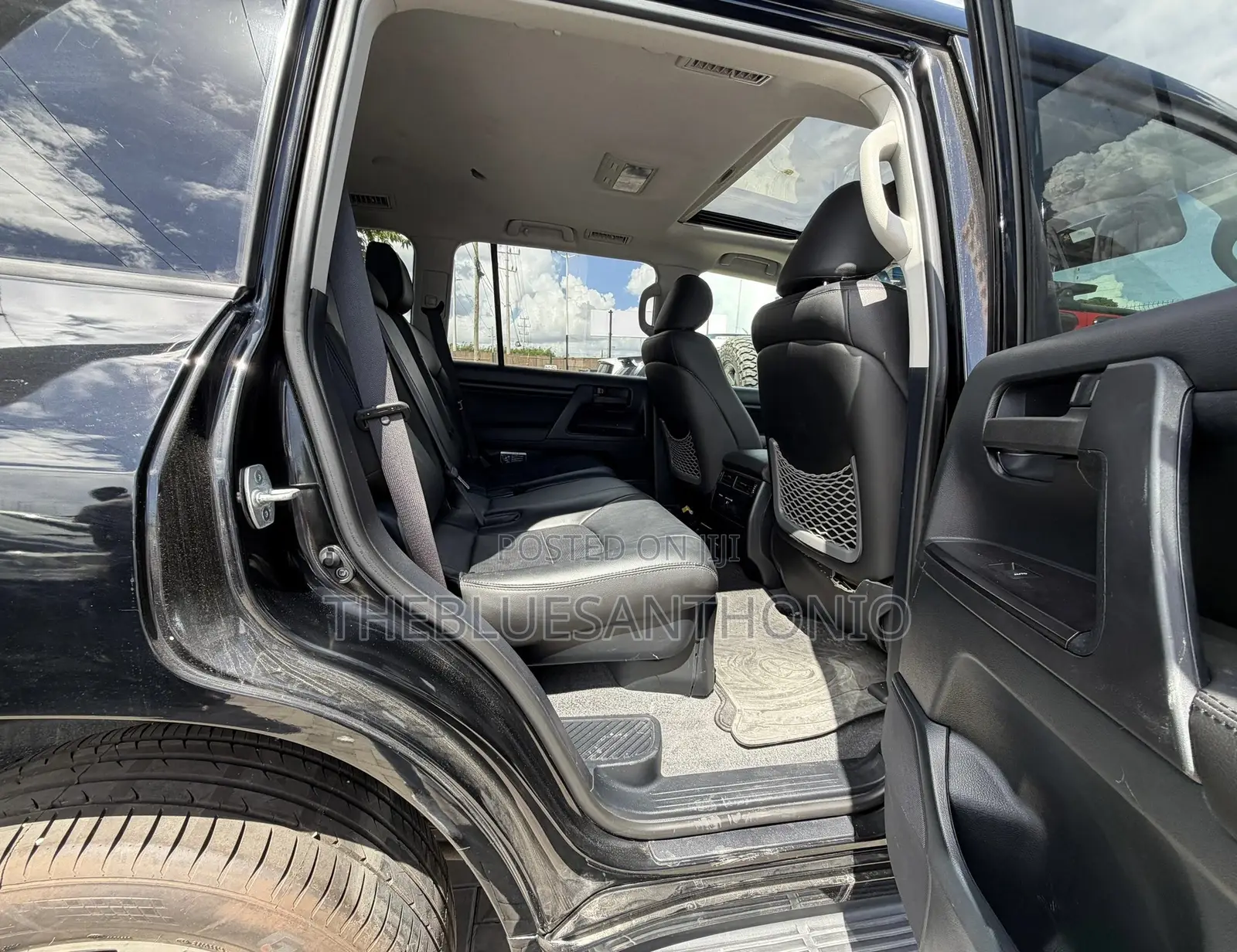 Toyota Land Cruiser 2022 Black