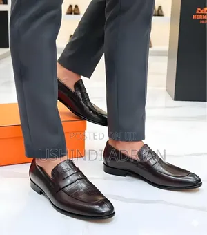 Viatu Vya Kisasa—Gucci Style